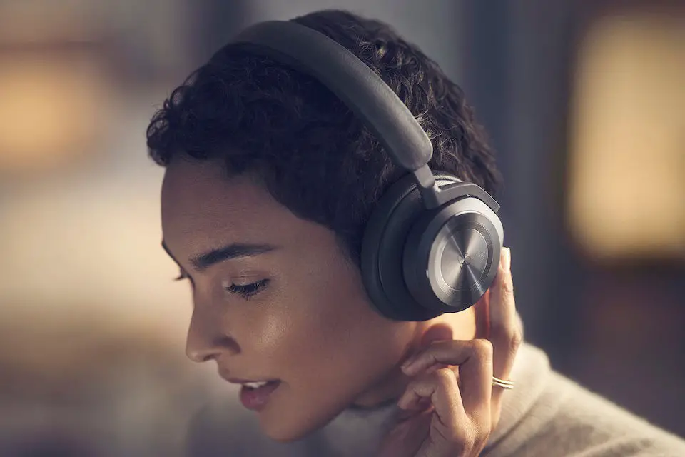Looking for headphones that fit the way you listen? We Recommend 11 Beoplay HX