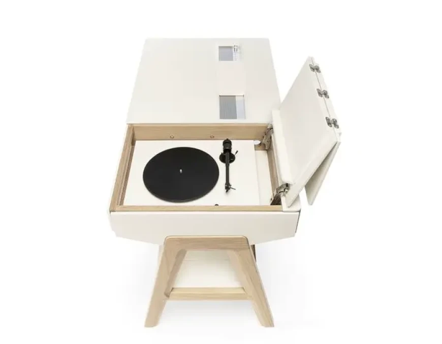 La Boite Concept LX Studio: Desk with integrated vinyl player 9 Image