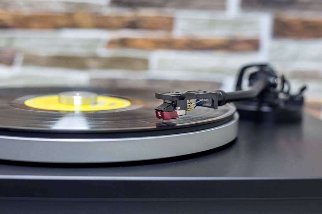 Audio-Technica AT-LP5 546.jpg Audio-Technica AT-LP5 546.jpg