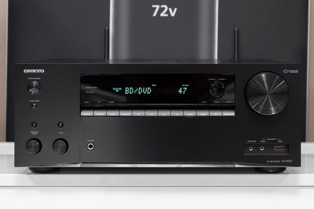 Onkyo HT-S9800 1.jpg Onkyo HT-S9800 1.jpg