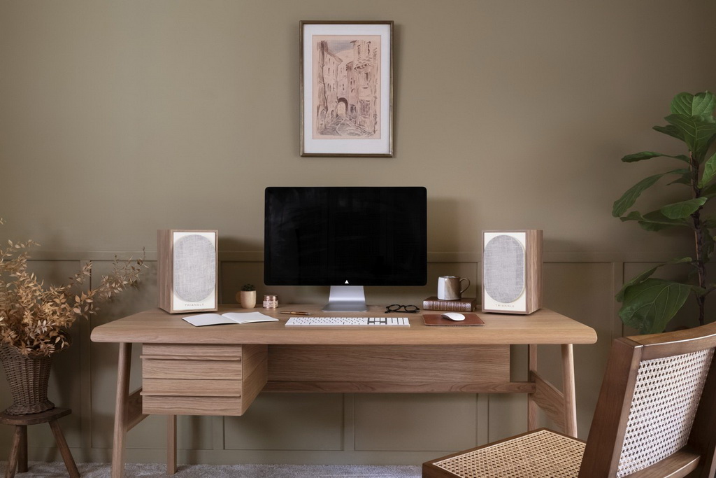 triangle_borea-connect_pictures_lifestyle_02_light_oak-1536x1024.jpg triangle_borea-connect_pictures_lifestyle_02_light_oak-1536x1024.jpg