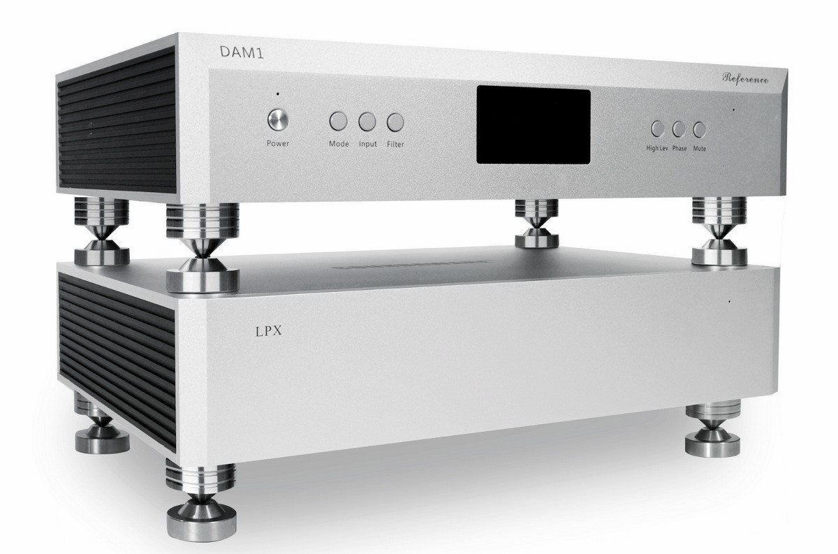 The core component of the DAM1 15TH is the Jingling DSP, a digital signal processor that has undergone four years of development.