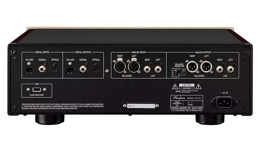 Like its predecessor, the device supports both digital and analog signal chains, and its DAC section is similar to the DC-500 processor, with eight ES9028PRO chips and proprietary active noise cancellation circuitry.
